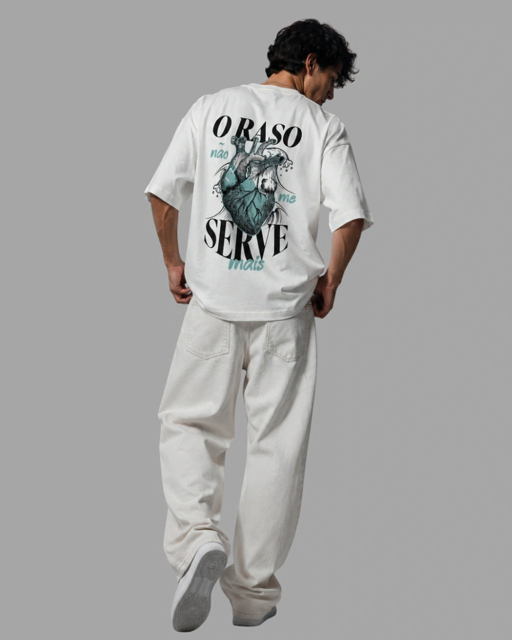 Camiseta Oversized "O RASO NÃO ME SERVE MAIS"
