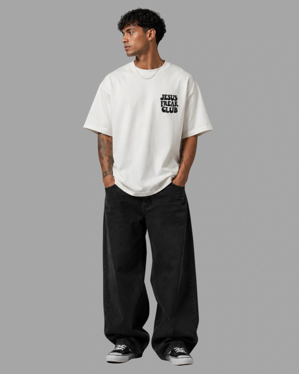 Camiseta Oversized "JESUS FREAK CLUB"