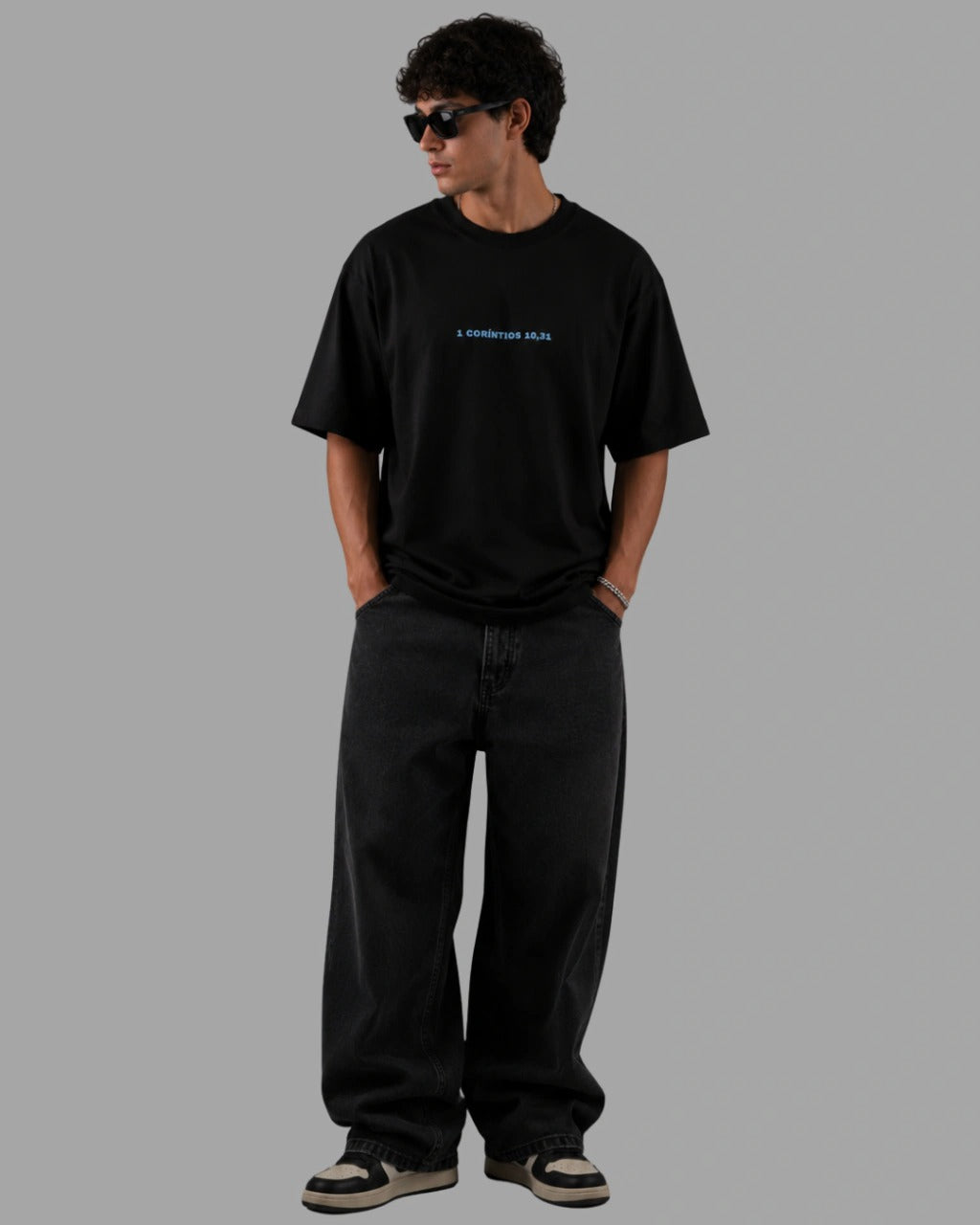 Camiseta Oversized "PARA A GLÓRIA DE DEUS"