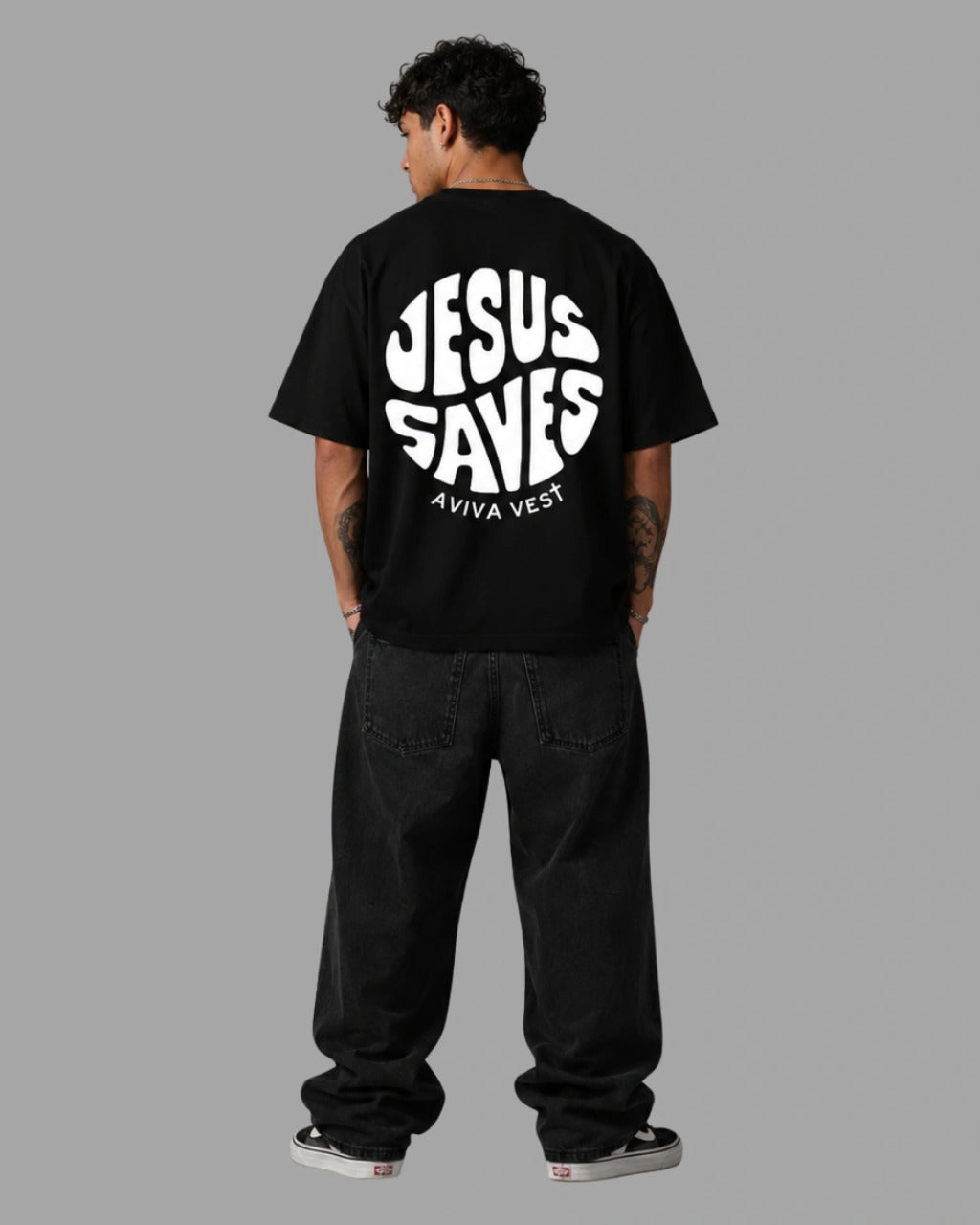 Camiseta Oversized "JESUS SAVES"