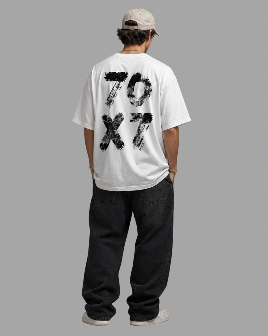 Camiseta Oversized ''70 X 7''