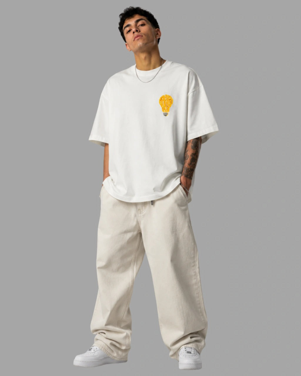 Camiseta Oversized "HAJA LUZ"