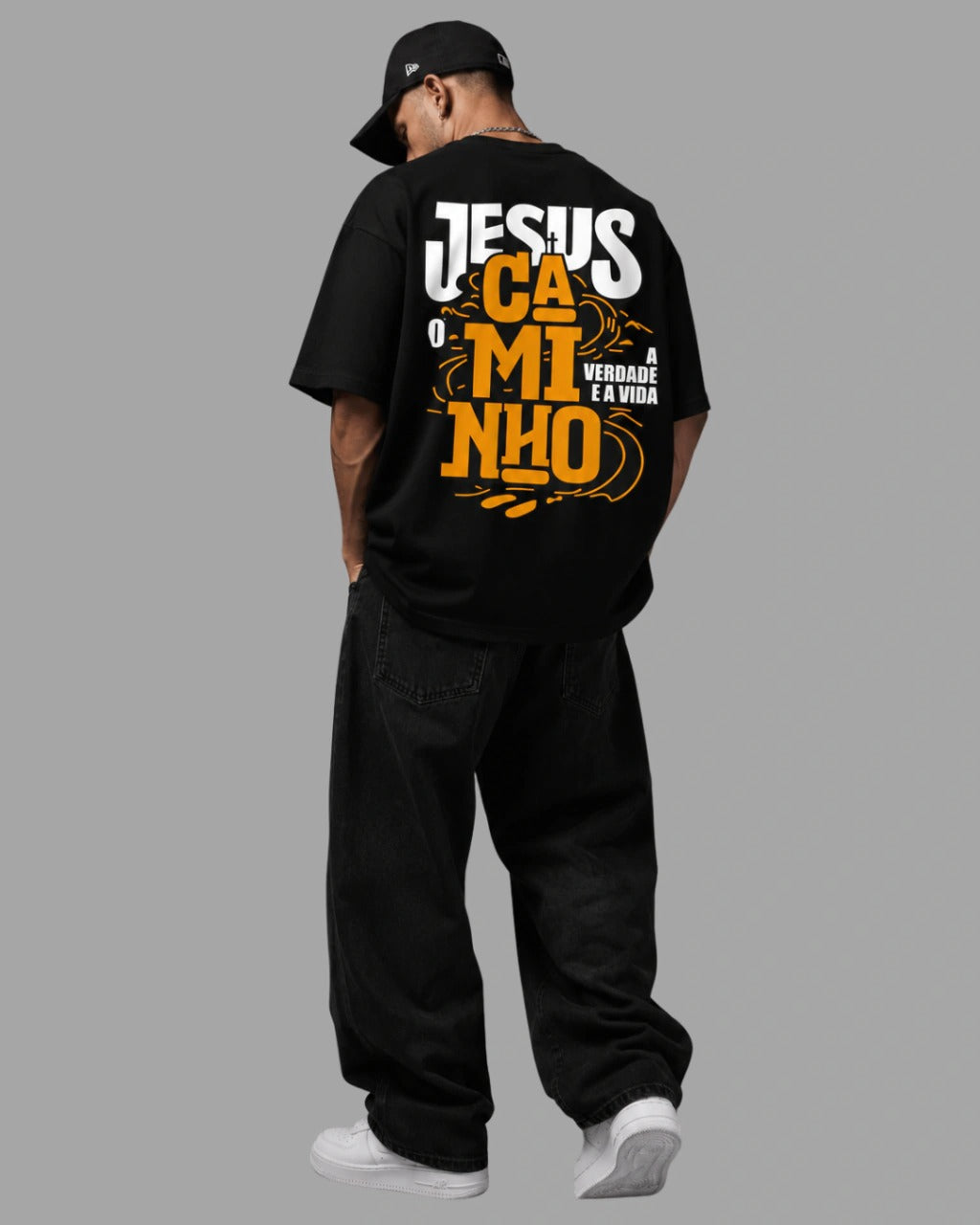 Camiseta Oversized "JESUS CAMINHO" "VERDADE E A VIDA"