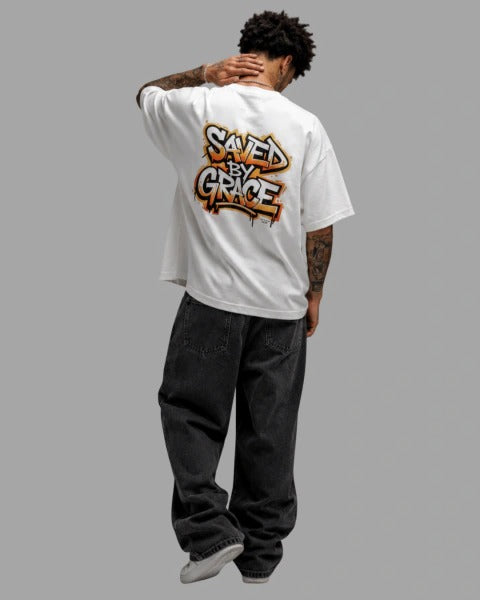 Camiseta Oversized "SAVED BY GRACE"