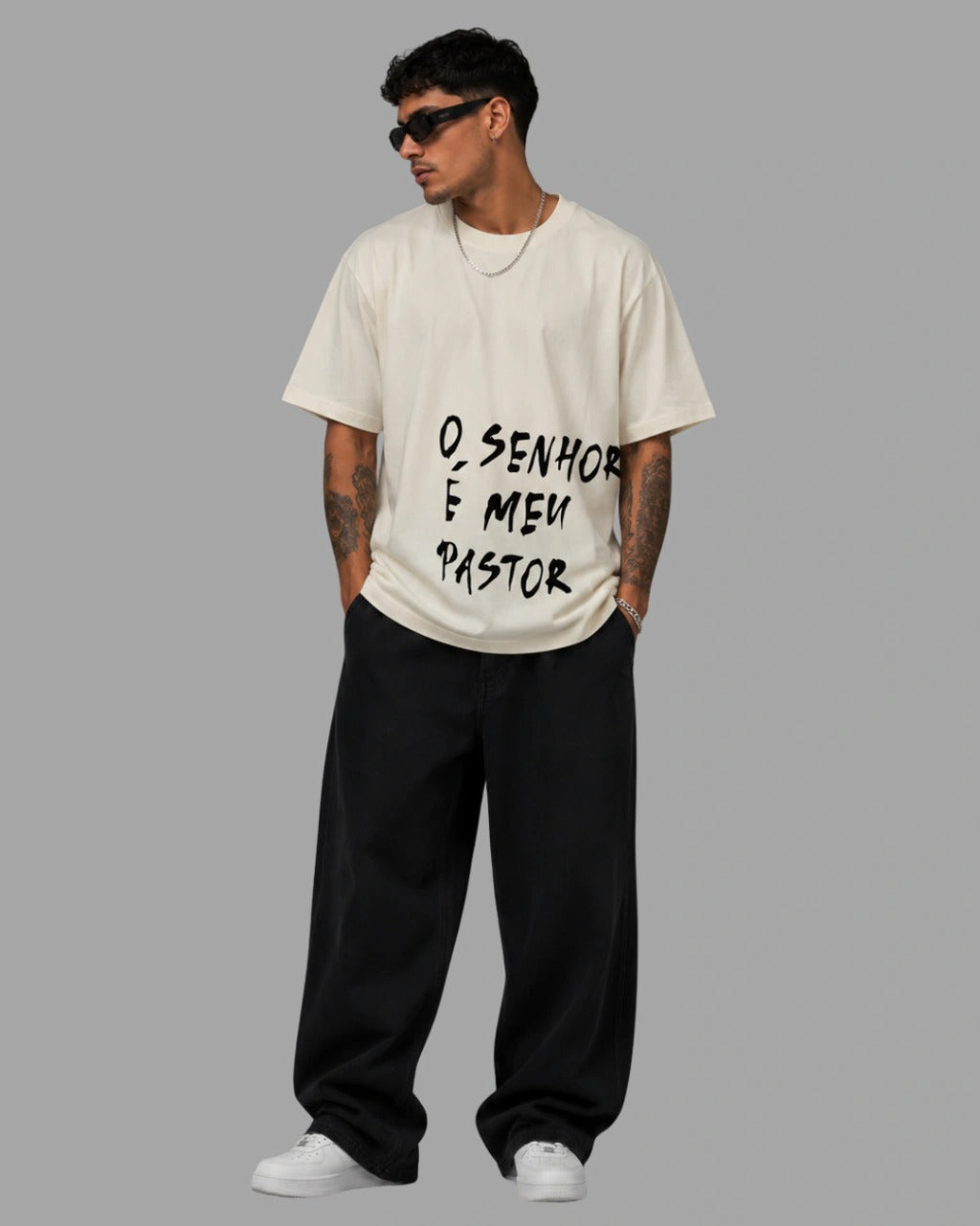 Camiseta Oversized ''O SENHOR É O MEU PASTOR'
