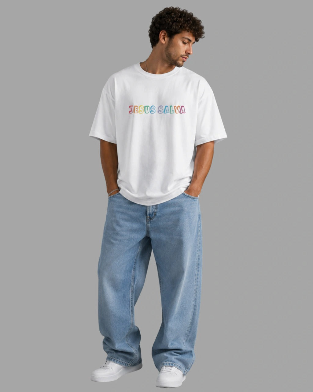Camiseta Oversized ''JESUS SALVA" "JOÃO 3: 16-17"